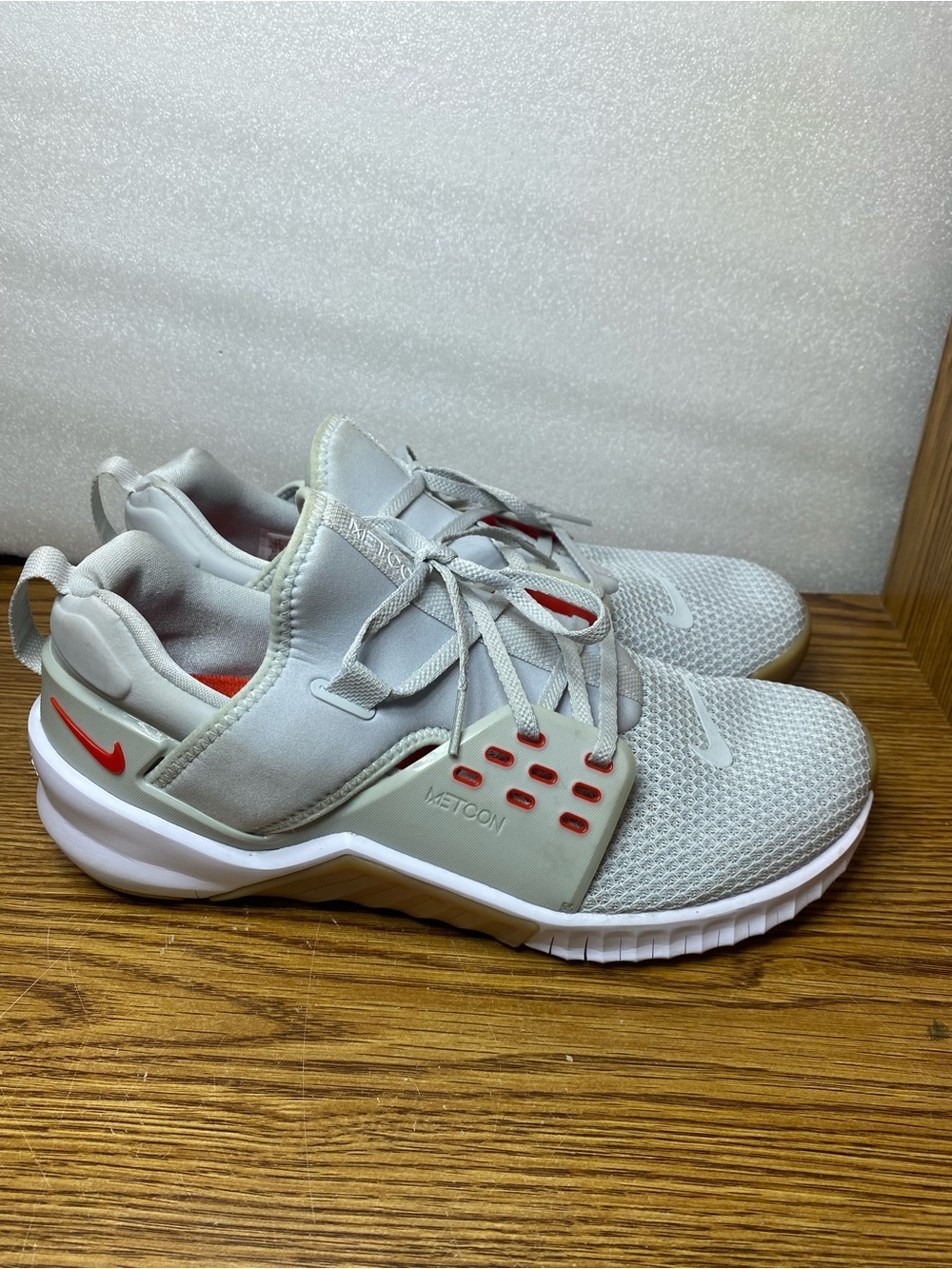 Nike Free Metcon 2 Pure Gray Platinum Red Training Shoes AQ8306-061 Mens Size 11
